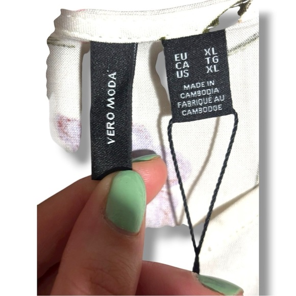 Vero Moda NWT Floral White Red/Purple Floral Print Sleeveless Flowy Mini Dress - Picture 8 of 12